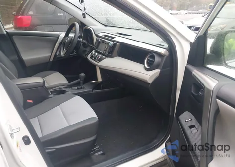 2014 Toyota Rav4 Le z USA, uszkodzony, nr VIN JTMZFREVOEJ023861